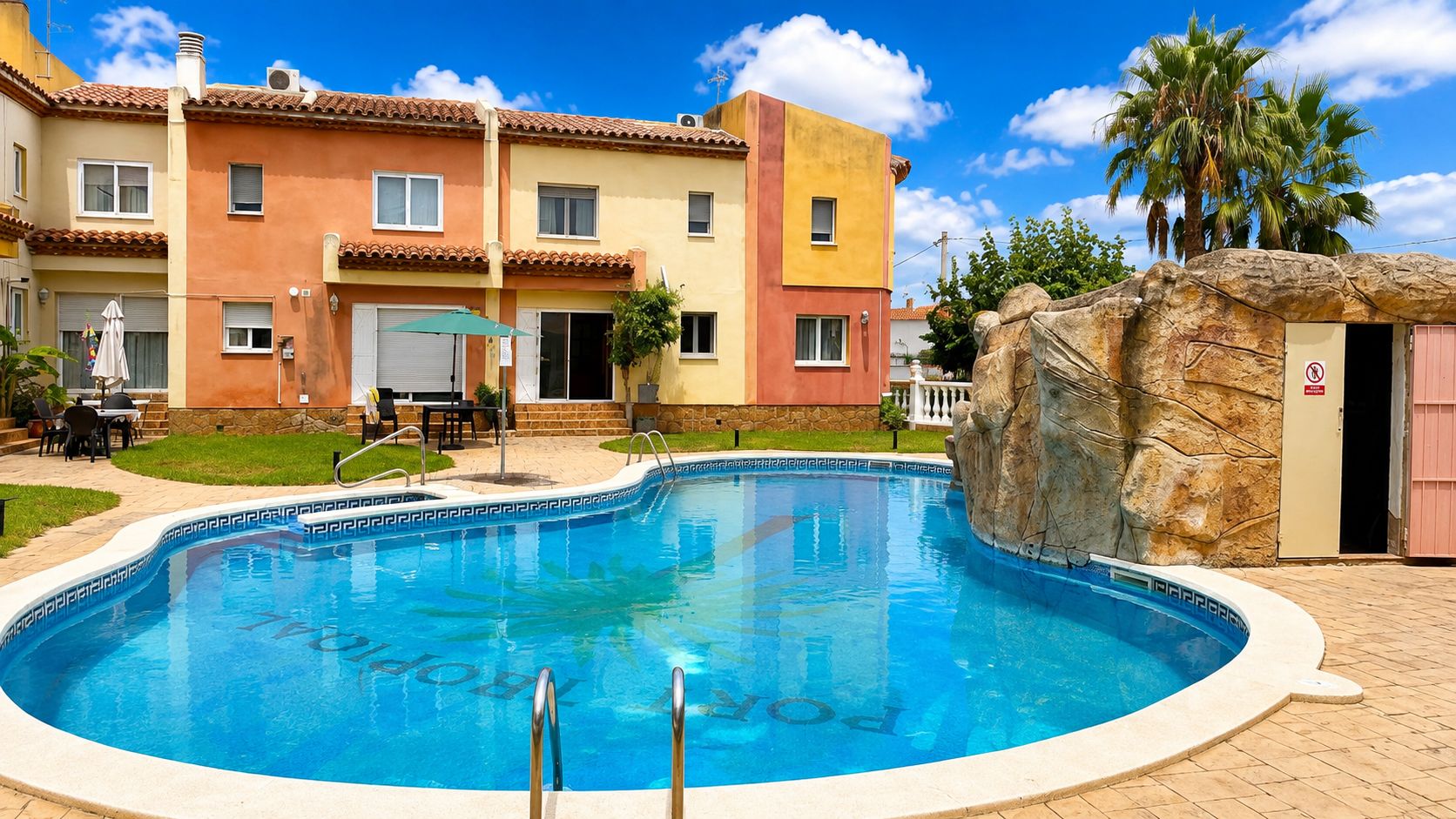 ++ Casa adosada en venta en Miami Platja – Mont-roig del Camp, Tarragona ++ - Image 1